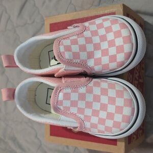 NEW, Vans Kids Pink Checkered Slip-On Sneakers, 5c